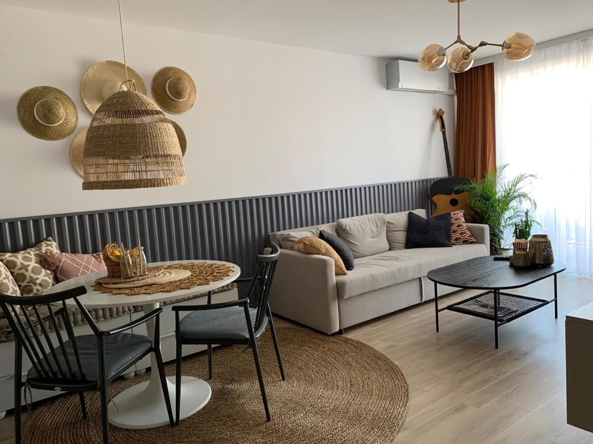 Central Point By Zoom Apartments Bratislava Exterior photo